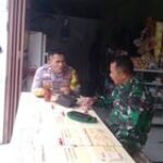 Babinsa dan Bhabinkamtibmas Jalin Komsos, Bahas Antisipasi Tawuran dan Geng Motor