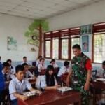 Babinsa Koramil 0201-02/MT Dampingi Distribusi Makan Bergizi Gratis di Medan Timur