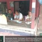 Jalin Hubungan yang Baik, Babinsa Koramil 07/MT Laksanakan Komsos dengan Warga