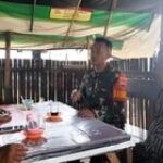 Babinsa Koramil 0201-12/HP Himbau Warga Aktifkan Siskamling di Desa Klumpang Kampung