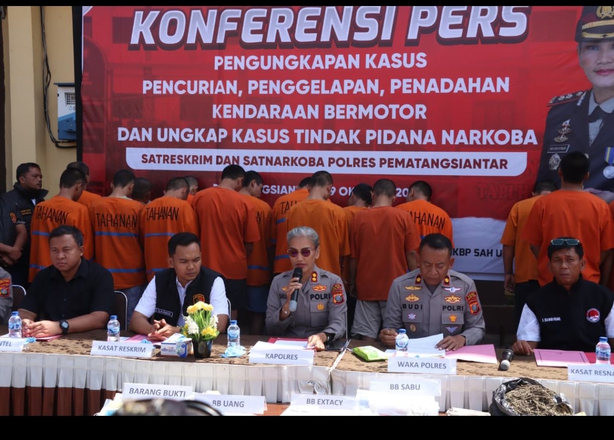 Screenshot_2025-10-30-02-53-16-461_com.whatsapp.w4b-edit