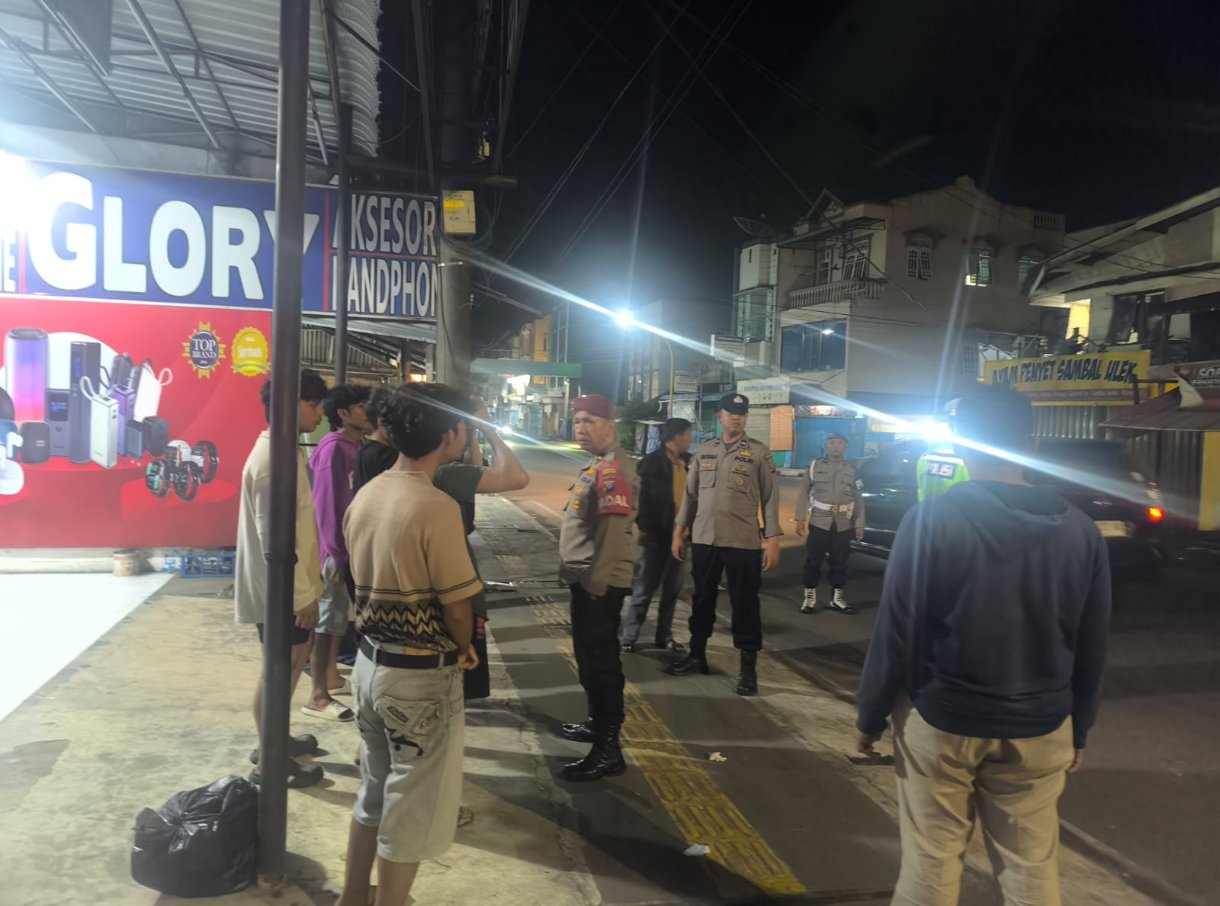 Screenshot_2025-10-31-09-56-01-857_com.whatsapp.w4b-edit