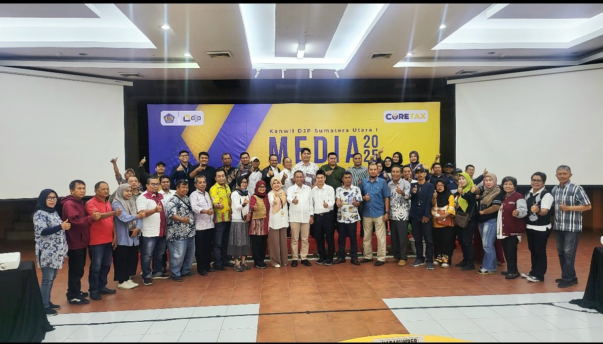 Screenshot_2025-11-13-15-49-22-774_com.whatsapp.w4b-edit