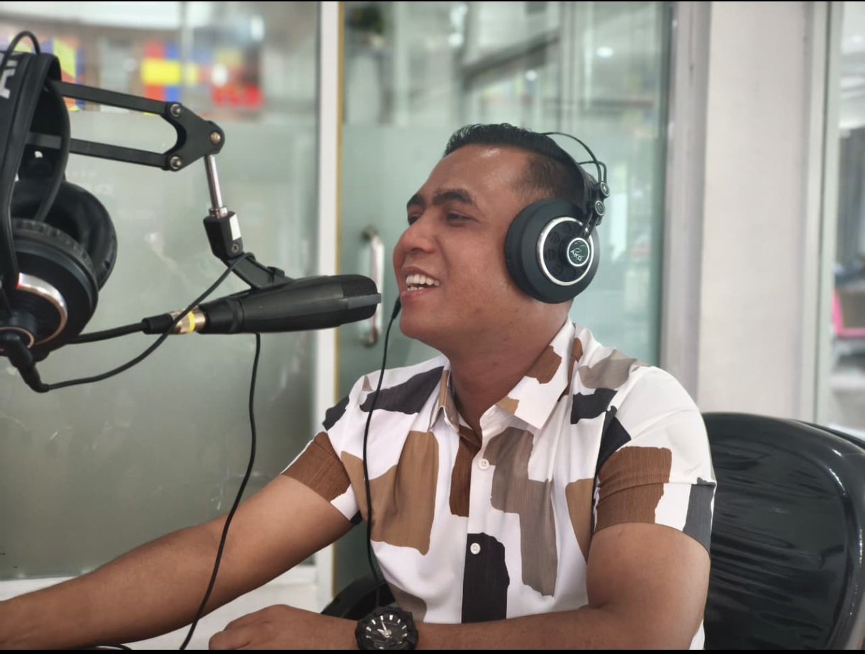 Screenshot_2025-11-13-16-52-50-259_com.whatsapp.w4b-edit