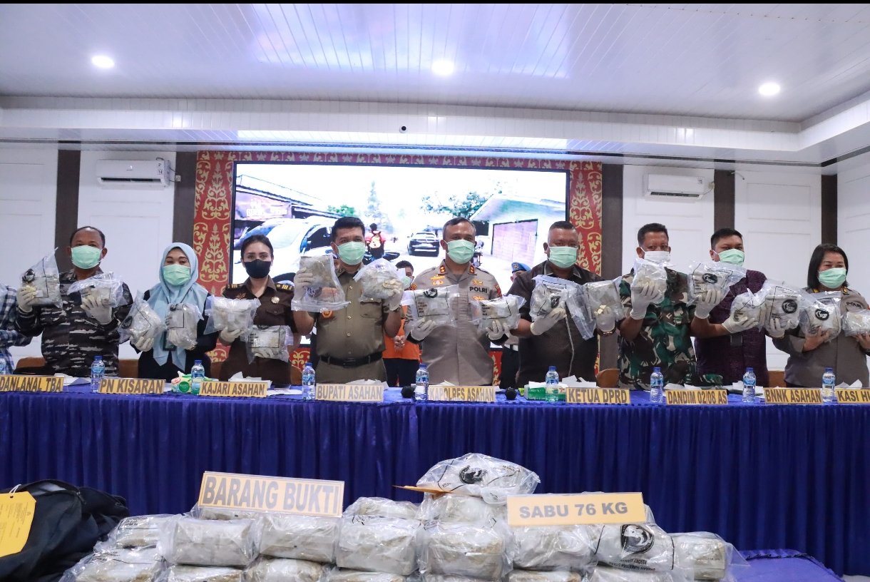 Screenshot_2025-11-13-16-55-29-892_com.whatsapp.w4b-edit