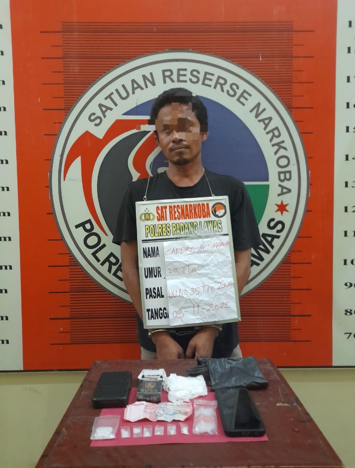 Screenshot_2025-11-13-17-28-20-919_com.whatsapp.w4b-edit