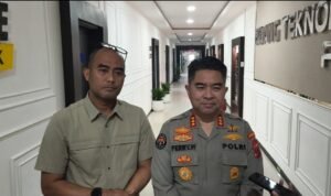 Screenshot_2025-11-13-18-56-25-961_com.whatsapp.w4b-edit