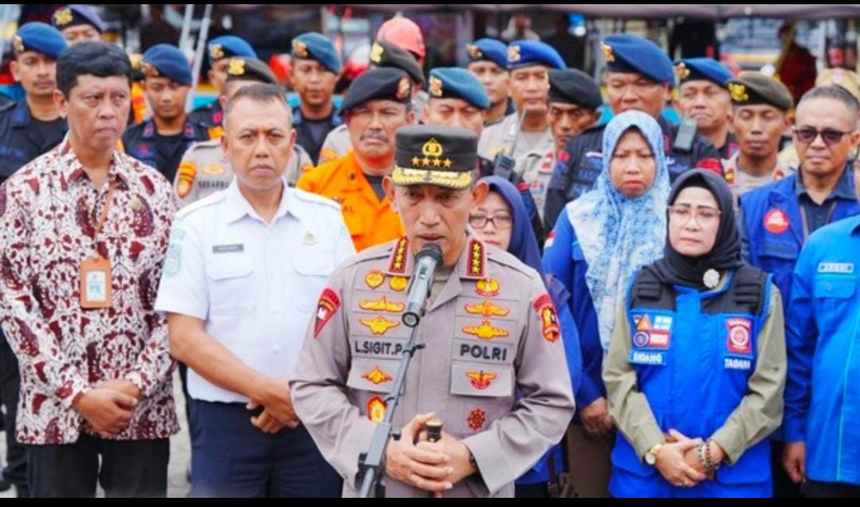 Screenshot_2025-11-21-20-49-41-287_com.whatsapp.w4b-edit