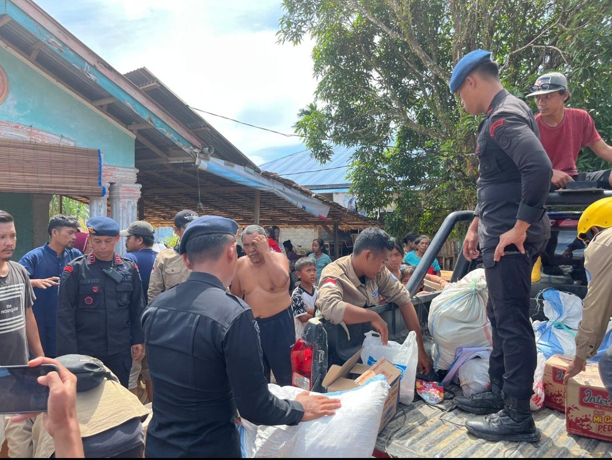 Screenshot_2025-12-06-11-24-15-743_com.whatsapp.w4b-edit