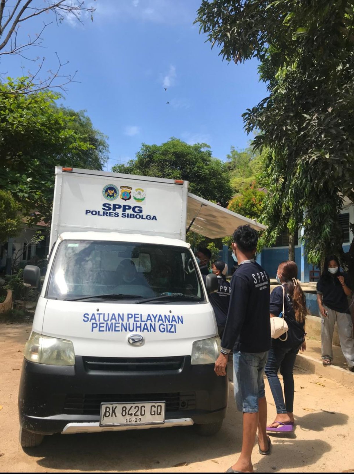 Screenshot_2025-12-07-11-45-39-180_com.whatsapp.w4b-edit