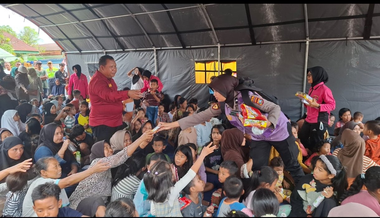 Screenshot_2025-12-15-09-04-13-495_com.whatsapp.w4b-edit