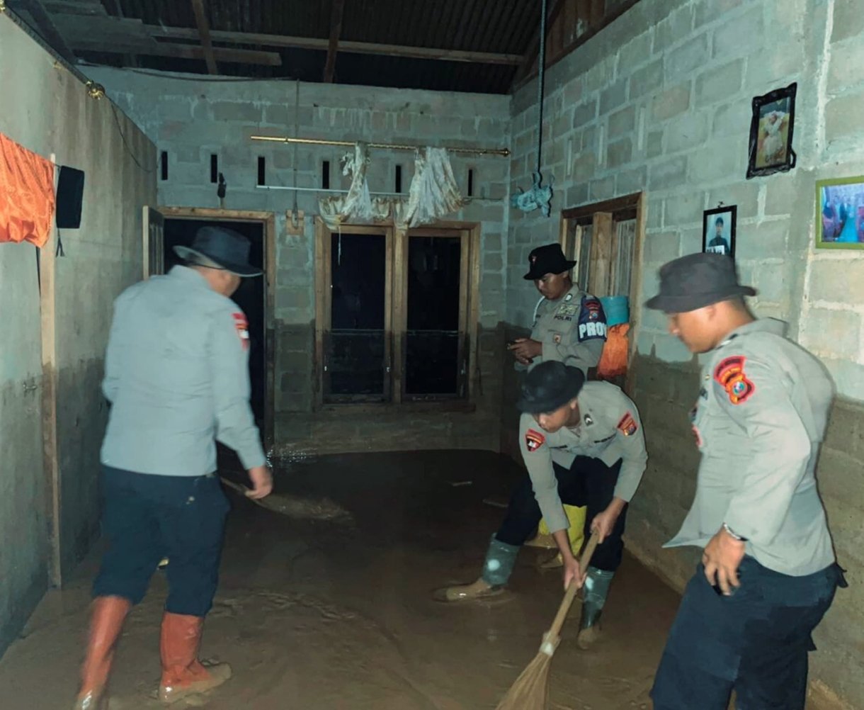 Screenshot_2026-02-13-14-03-02-002_com.whatsapp.w4b-edit