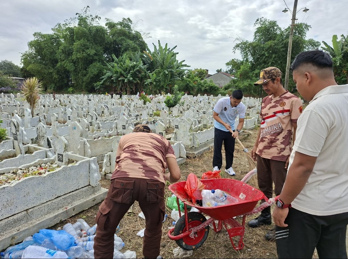 Screenshot_2026-02-18-18-22-31-526_com.whatsapp.w4b-edit