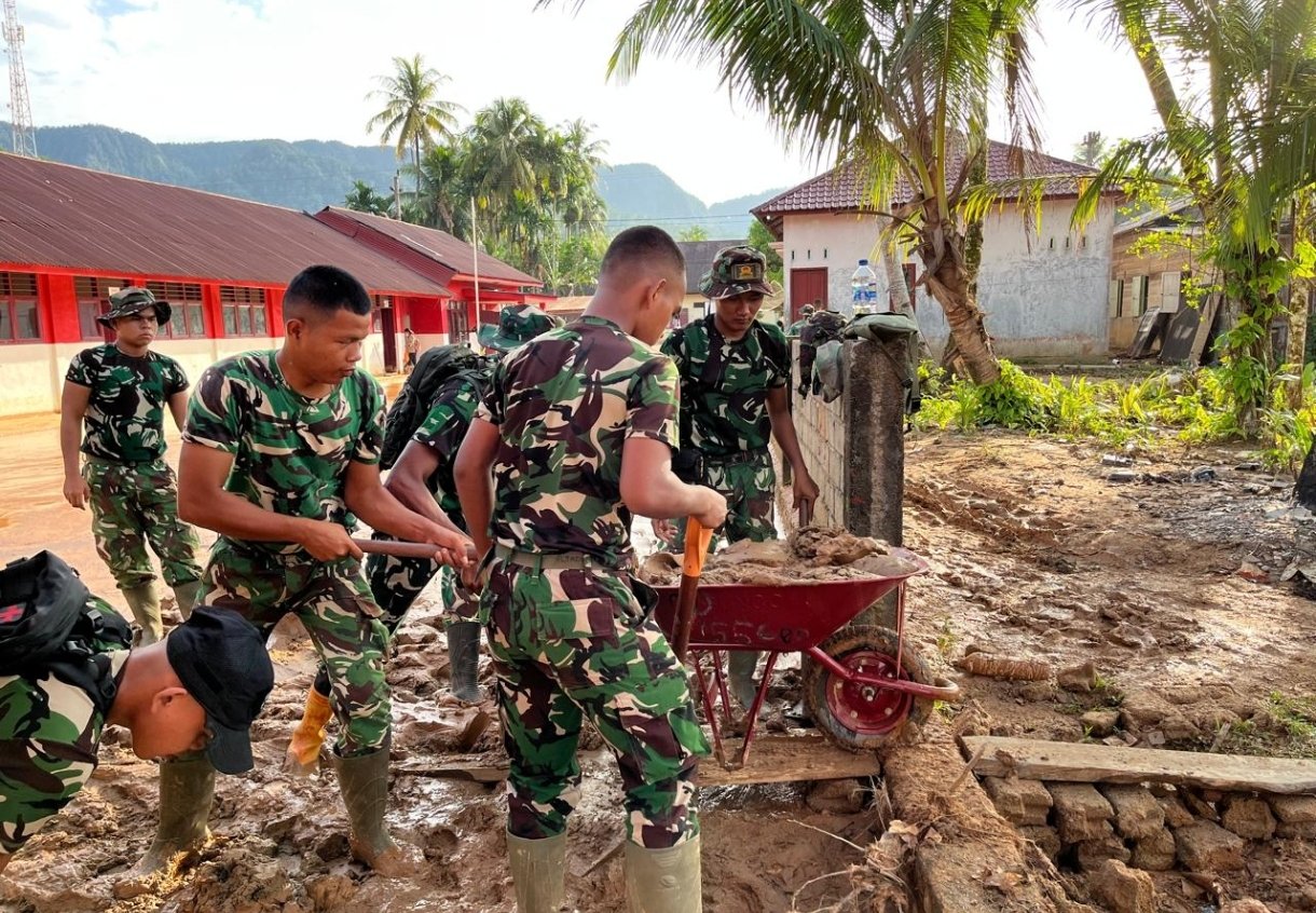 Screenshot_2026-02-20-13-37-03-879_com.whatsapp.w4b-edit