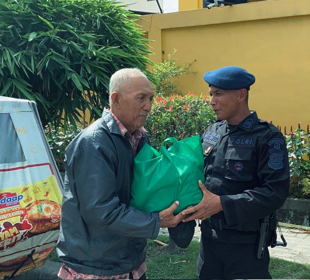 Screenshot_2026-02-21-09-30-29-010_com.whatsapp.w4b-edit