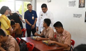 Gubernur Kunjungi SMA N 1 Gunung Sitoli-3.jpg (1)