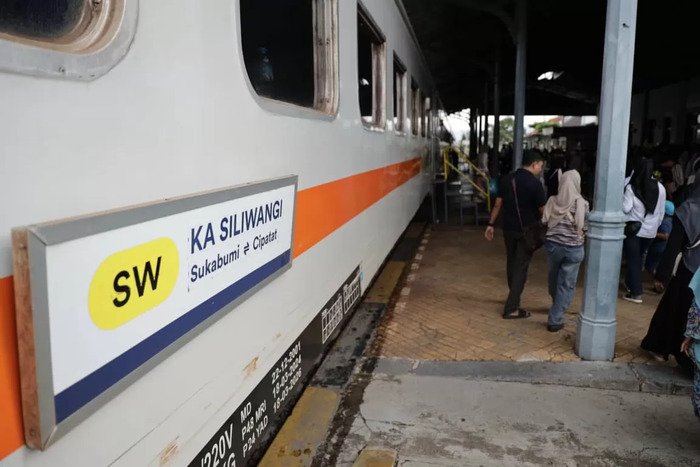 KA Siliwangi Relasi Cipatat – Sukabumi (2)