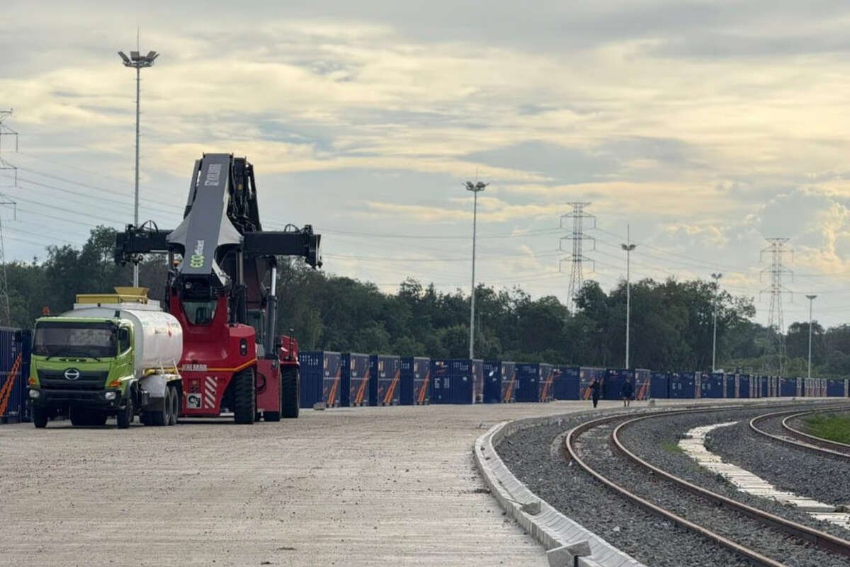 KAI Logistik Operasikan Container Yard 2 Merapi , Perkuat Akselerasi Distribusi Energi Nasional hingga 3 Juta Ton per Tahun