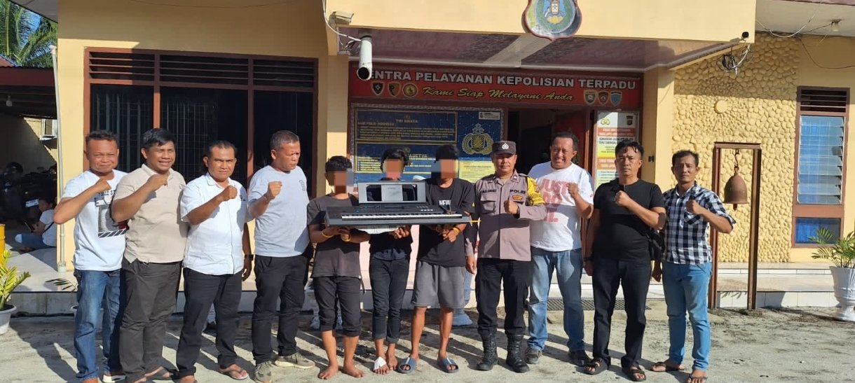 Screenshot_2026-03-31-14-47-06-867_com.whatsapp.w4b-edit