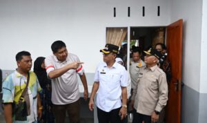 Wagub Bersama Menteri PKP dan Mendagri tinjau Huntap di Tapsel -4.jpg