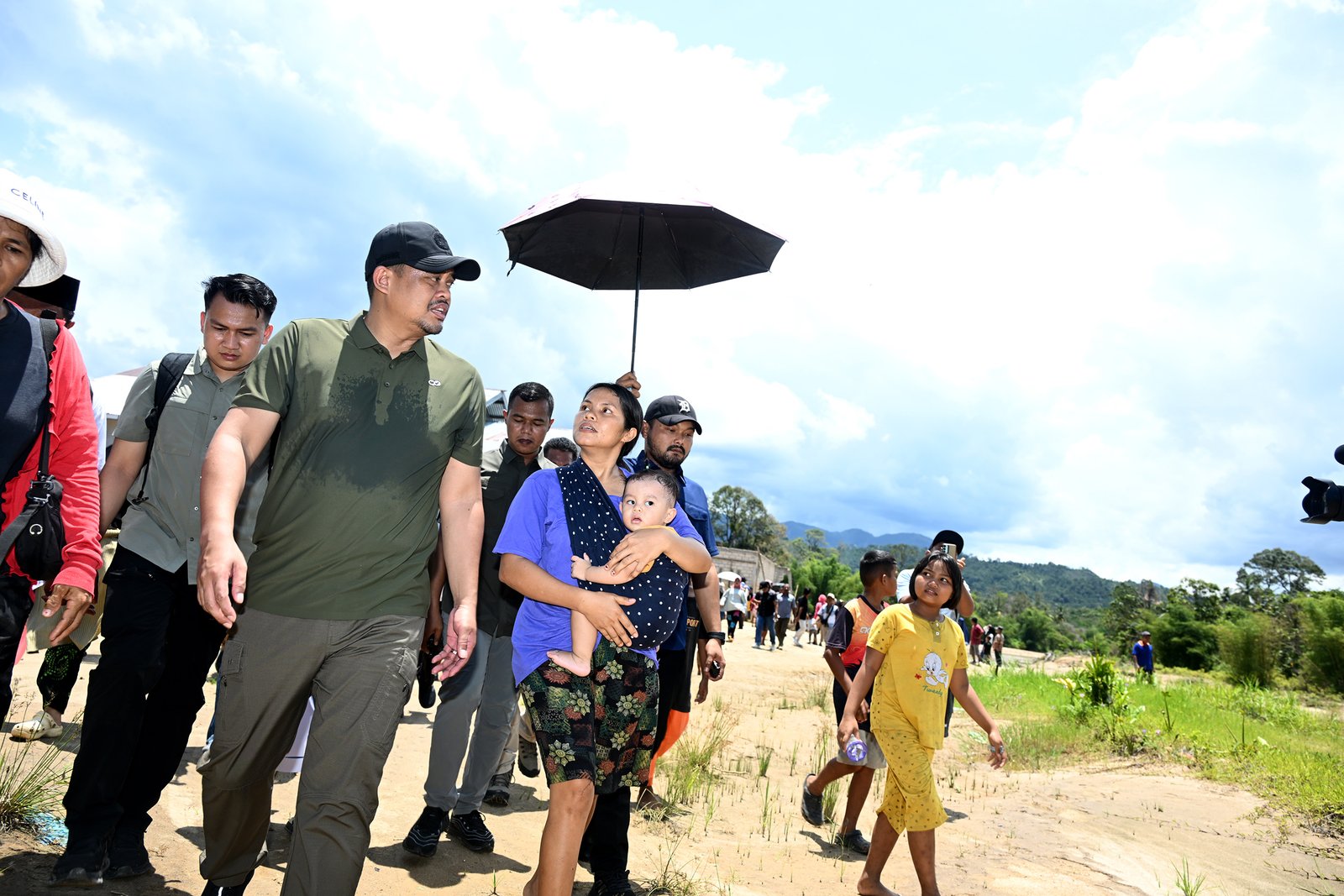 GUBERNUR TINAJU SIBULUAN-8.jpg (1)