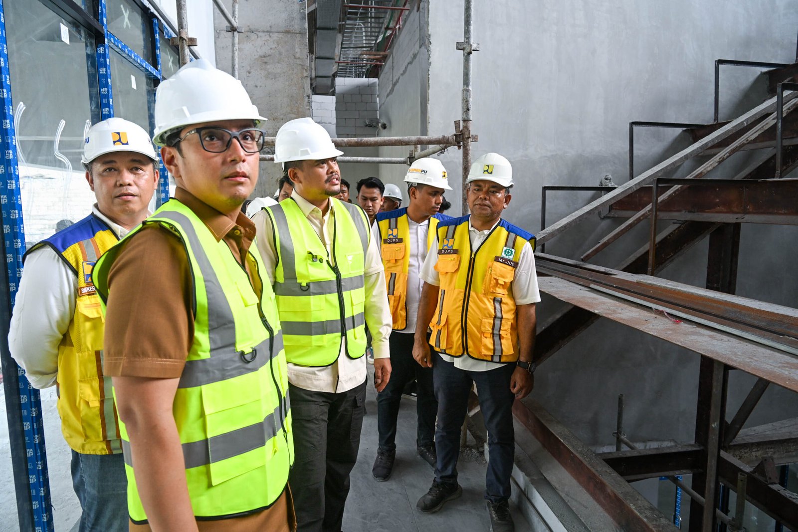 Gubsu tinjau Stadion Teladan 5.jpg (1)