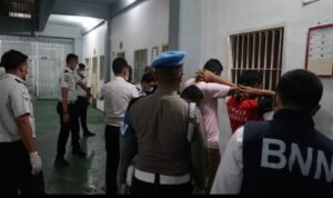 Screenshot_2026-04-08-12-03-01-891_com.whatsapp.w4b-edit