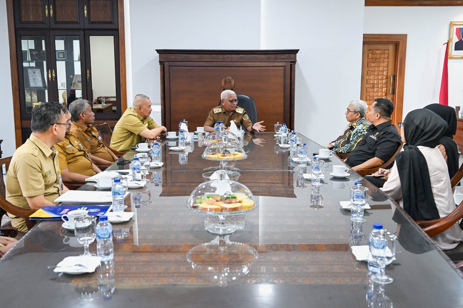 Wagubsu terima audiensi Komisi Informasi 5.jpg (2)