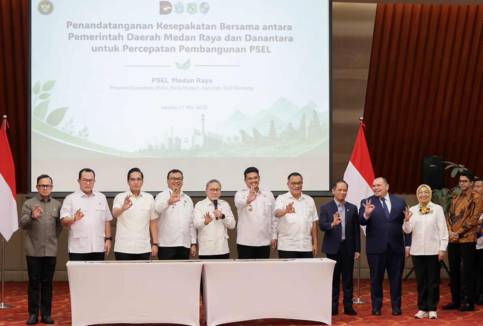 Foto Gubernur Sumut Tandatangani MoU Pengolahan Sampah Menjadi Energi Listrik 9.jpg