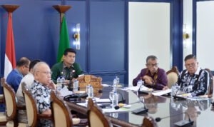 Gubsu hadiri rapat Satgas bencana (3).jpg