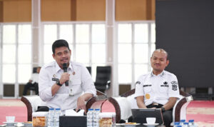 Gubsu_TerimaAudiensi Walikota TjgBalai 2.jpg (1)