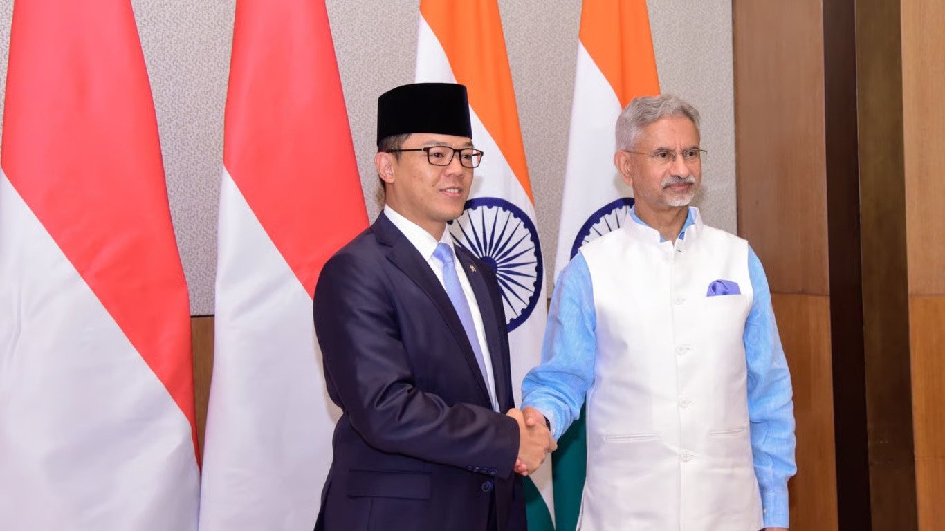 India dan Indonesia Perkuat Kemitraan Strategis dalam Pertemuan Komisi Bersama ke-8 di New Delhi.jpg