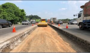Jaga Kualitas Layanan Jalan Tol, PT JMTM Gelar Rekonstruksi Perkerasan di Sejumlah Titik Ruas Tol Cawang–Tomang–Pluit dan Jakarta–Tangerang