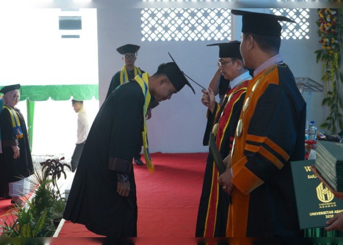 Bupati-Asahan-Hadiri-Wisuda-613-Sarjana-Angkatan-XXXVI-UNA-1536x1024_copy_700x500