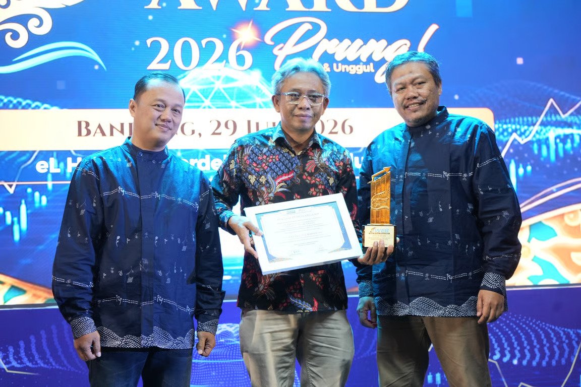Humas KAI Daop 2 Bandung Raih Penghargaan Narasumber Korporasi Terbaik pada IWEB Awards 2026, Bukti Komitmen Hadirkan Informasi Cepat, Akurat, dan Terpercaya (1)