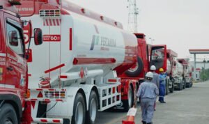 Dukung Pertamina Patra Niaga Optimalkan Penyaluran BBM di Makassar, Elnusa Petrofin Tambah Armada dan Personel Lintas Daerah.jpg
